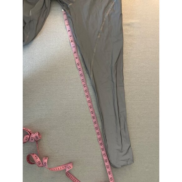 So Real women's gray running athletic reflective leggings Size M - Picture 7 of 10